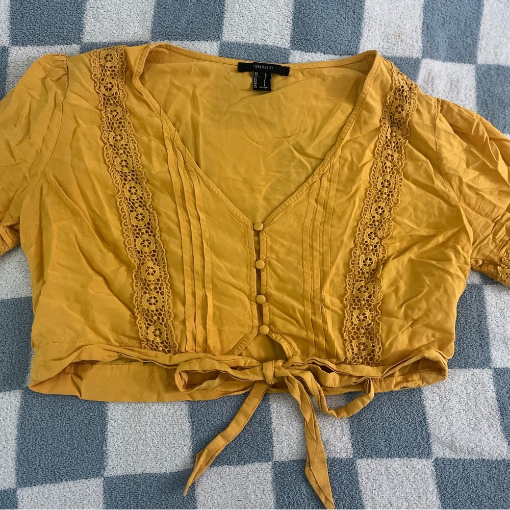 Forever 21 Yellow Short Sleeve Crop Blouse